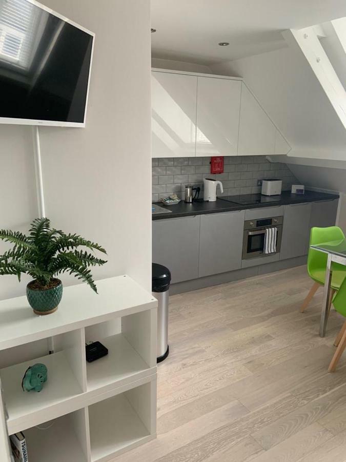 Apt 3, Opera House Ensuite 4Th Floor By Indigo Flats ลอนดอน ภายนอก รูปภาพ